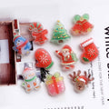 20 Stück weihnachtliche Mini-Anhänger aus Kunstharz.